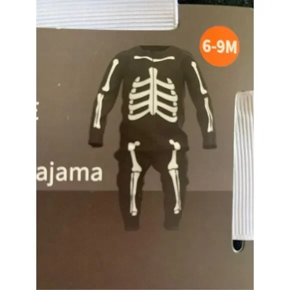 One Piece Skeleton Pajama Set - Picture 3 of 5